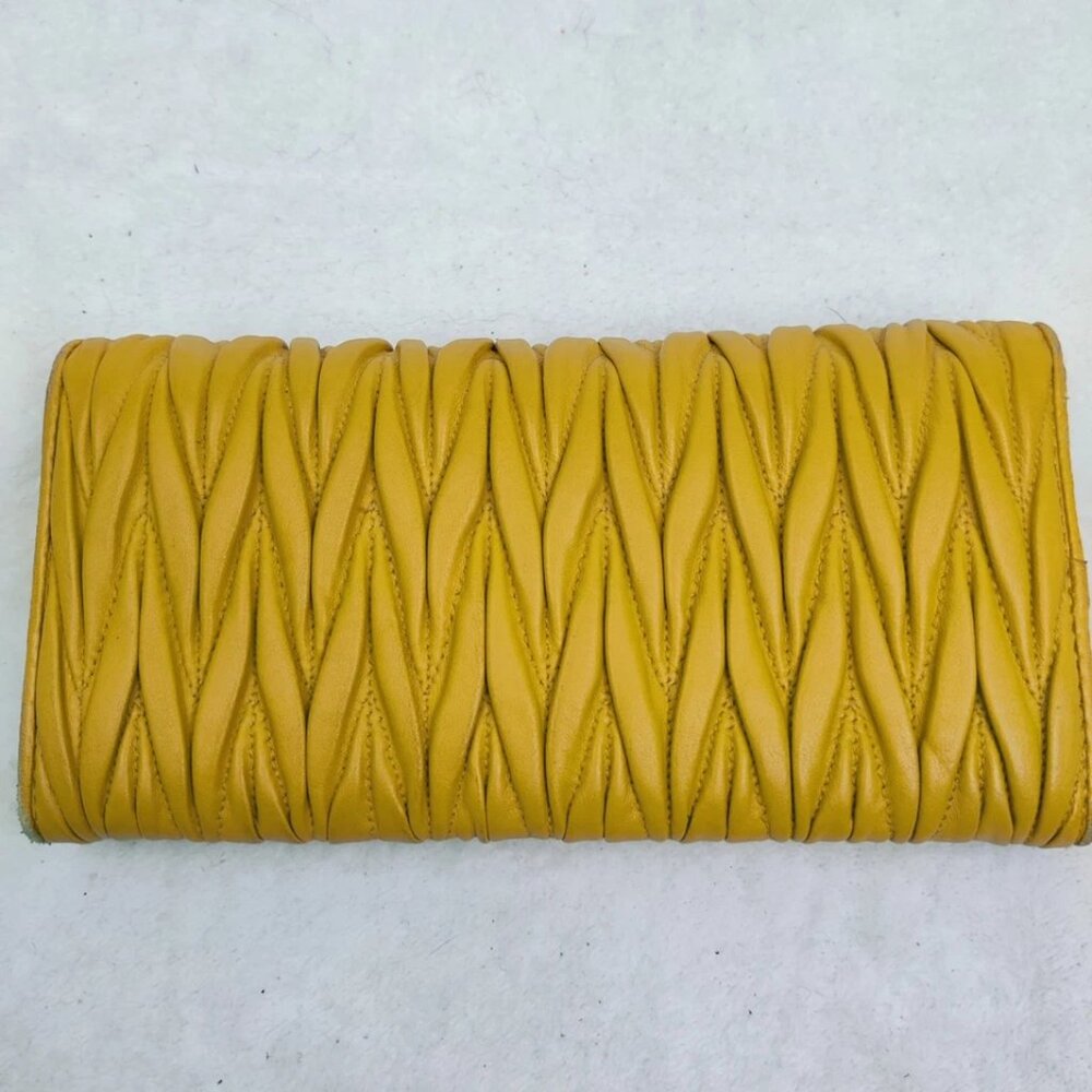 Miu Miu Wallet Matelasse Flap Long Wallet Calfskin Mustard Yellow No Returns - Picture 9 of 16